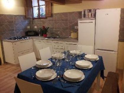 MONNA LISA APARTMENT - image 11