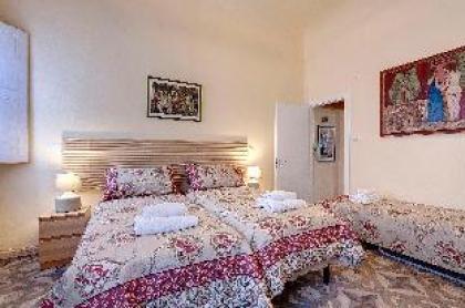 MONNA LISA APARTMENT - image 8