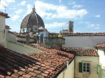 APARTMENT  DOME