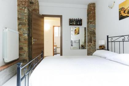 Florence Fortezza Apartment - image 13