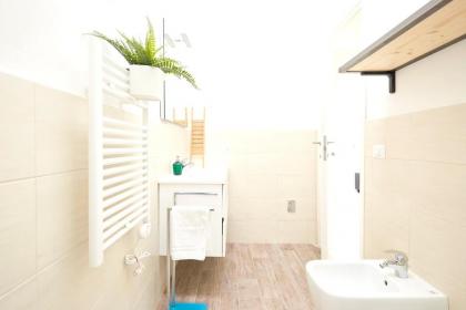 3 bedrooms appartement with furnished balcony and wifi at Firenze - image 14