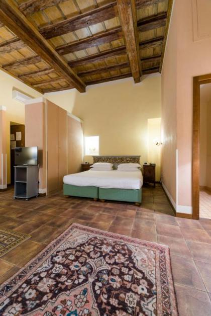 San Firenze Apartment - image 10