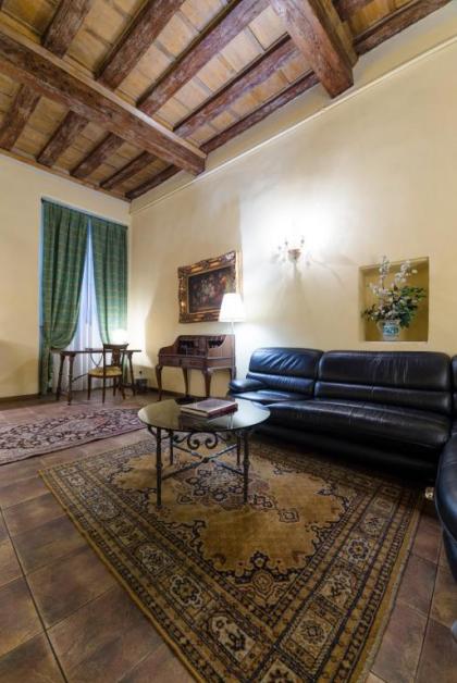San Firenze Apartment - image 11