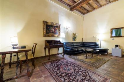 San Firenze Apartment - image 12