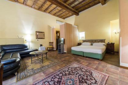 San Firenze Apartment - image 13