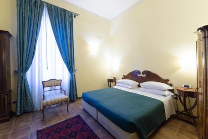 San Firenze Apartment - image 3