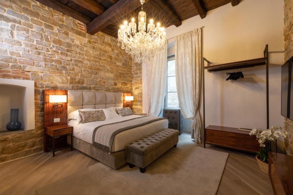 Donati Luxury Tower Suites - main image