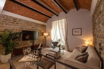 Donati Luxury Tower Suites - image 14