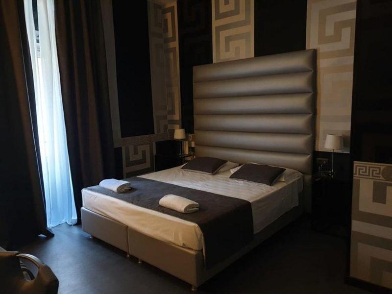 Hotel Deco - image 4