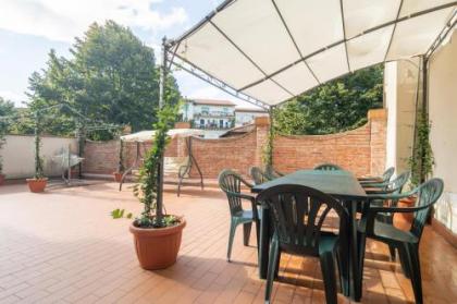 Santa Maria Novella 4 bedrooms - image 1