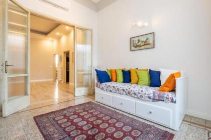 Santa Maria Novella 4 bedrooms - image 14