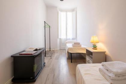 Santa Maria Novella 4 bedrooms - image 15