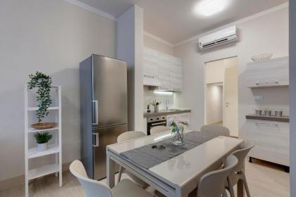 Mamo Florence - Opera - Sinfonia - Minuetto - Melody Apartments - image 18