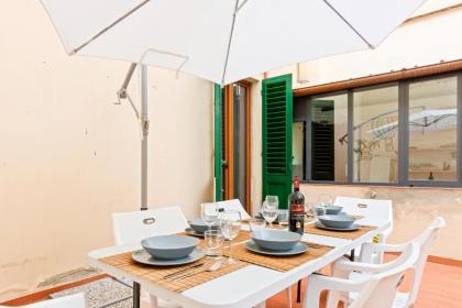 Piazza Alberti Apartment with Terrace - image 17
