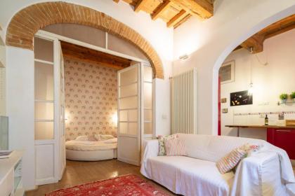 Colonna Romantic - image 16