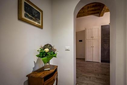 Arno Apartments - image 11