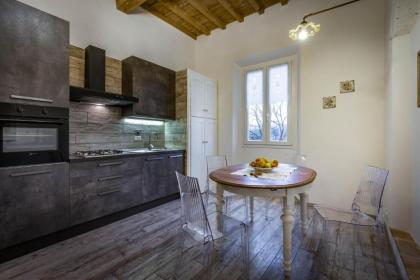 Arno Apartments - image 18