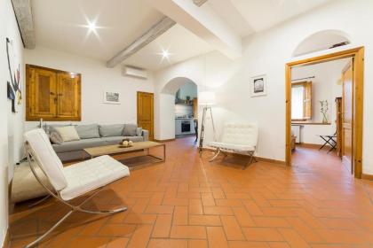 Santa Maria Novella 6 sleeps near the central station - image 1