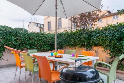 Colorful Boccaccio Apartment - image 4