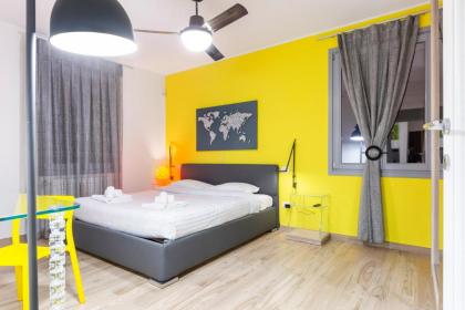 Colorful Boccaccio Apartment - image 9
