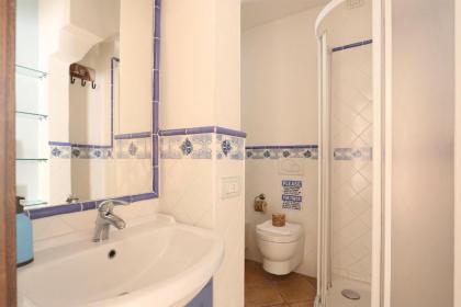 SANLORENZO large family apartment - image 9