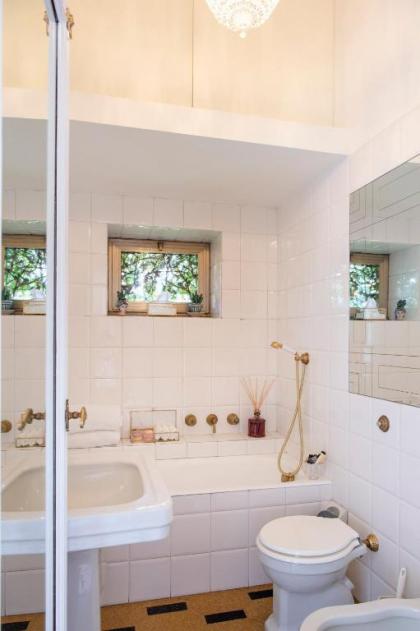 Contemporary Suites - image 6