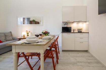 Central Station Apartment - image 12