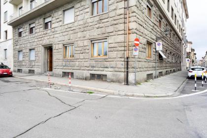 Rifredi & Dalmazia Modern Loft - image 14