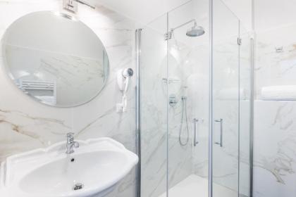 3110 ArtHotel - image 20