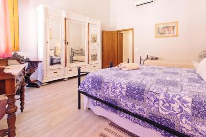 Arcieri's Home with Duomo View - Fancy Apartments - image 12