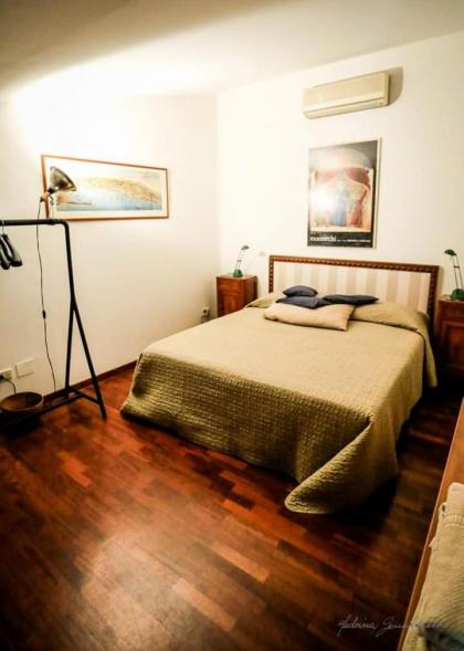 Ghibellina 2 floors stylish loft - image 9