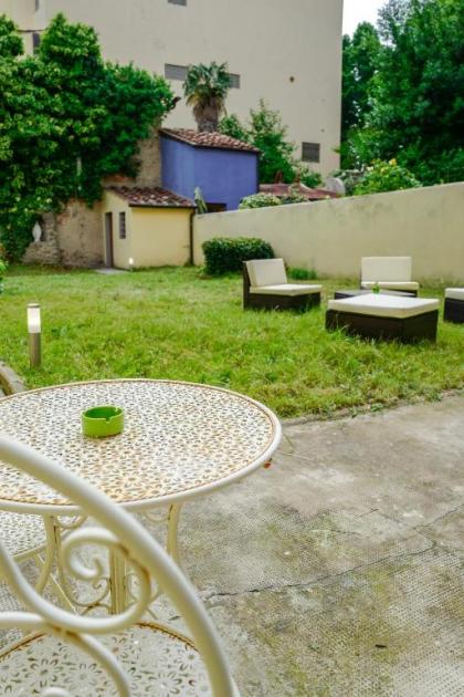 Urban secret Garden SMN station - Fancy Apartments - image 1