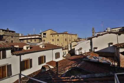 White Home - image 4