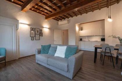 Elegant Green Apartment In San Gallo Firenze - image 15