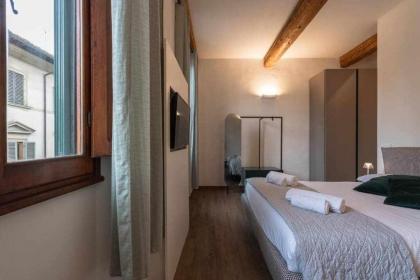 Elegant Green Apartment In San Gallo Firenze - image 29