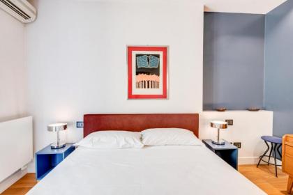 Piazza Santa Croce Design Apartment with Balcony - image 15