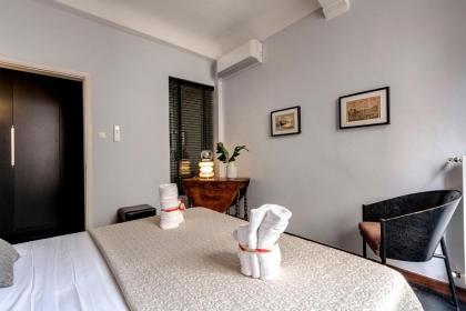 Mamo Florence - San Niccolò Apartment - image 12