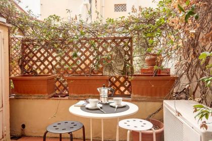 Mamo Florence - San Niccolò Apartment - image 8