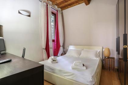 CELLINI Bright & Elegant flat in Florence-hosted by Sweetstay - image 22