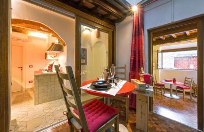 Ponte Vecchio Romantic & Relax 5 Stelle - image 17