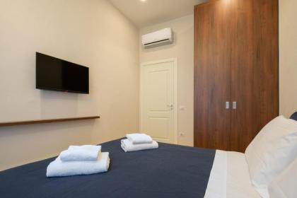 Luxury Blue Duomo - image 16