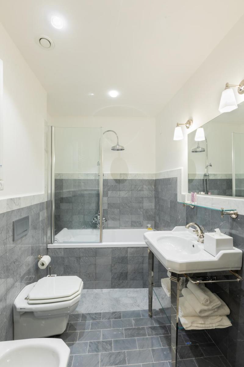 Amabilia Florence - image 3