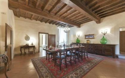 Medici Suite - image 11