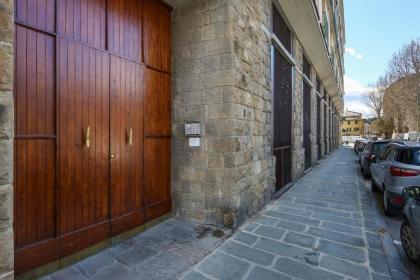 Penthouse with big terrace in Oltrarno - hosted by Sweetstay - image 24