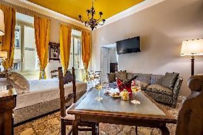 Luxury Bed and breakfast Cerretani Palace - image 23