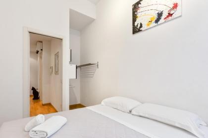 Piazza Oberdan Patio Apartment - image 10