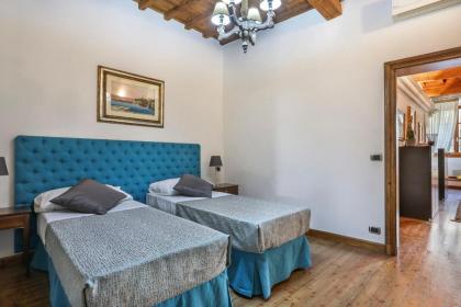PONTEVECCHIO Stylish Apartment in Florence - hosted by Sweetstay - image 2