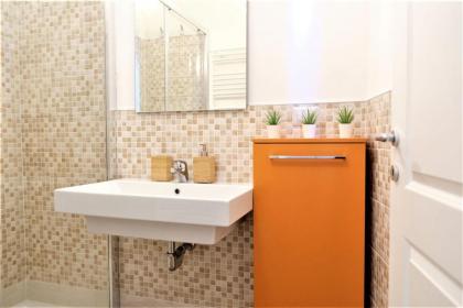 Morellino Apartment - image 17