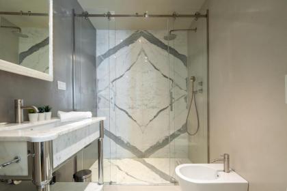 Florence Luxury Apartment al Duomo - image 22