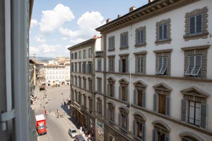 Florence Luxury Apartment al Duomo - image 24